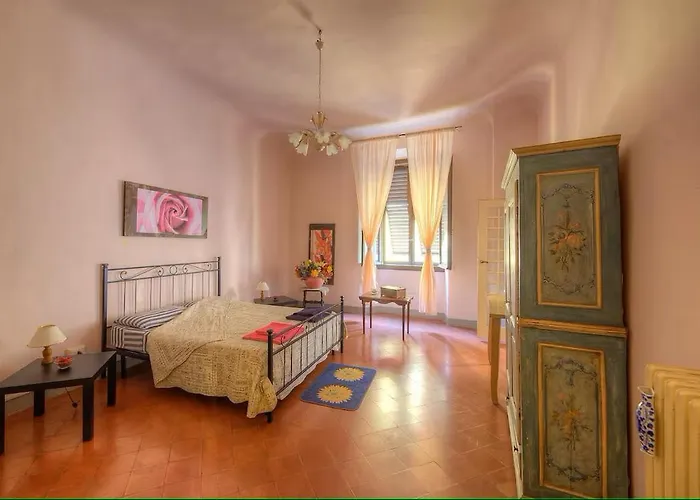Historical Building Charming Apartman Firenze